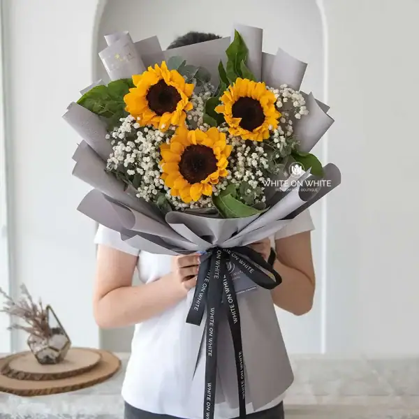 New Beginnings Bouquet - Graduation Flowers for Graduates