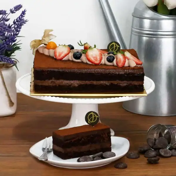 Gianduja Dark Chocolate Cake for birthday, best cake shop in kl