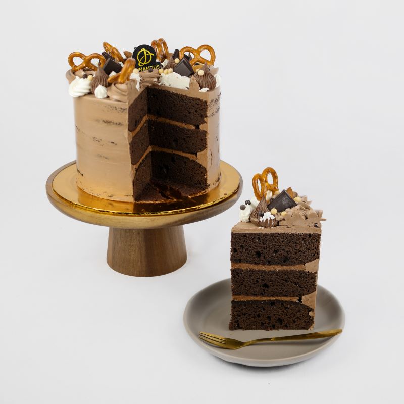 Hazelnut Chocolate Cake (8) Hazelnut Chocolate Cake