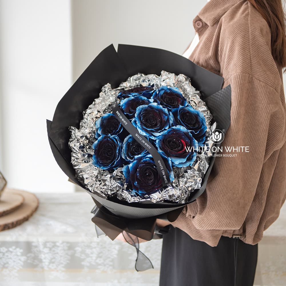 Blue Eclipse Bouquet, premium rose flowers, premium roses for Birthdays