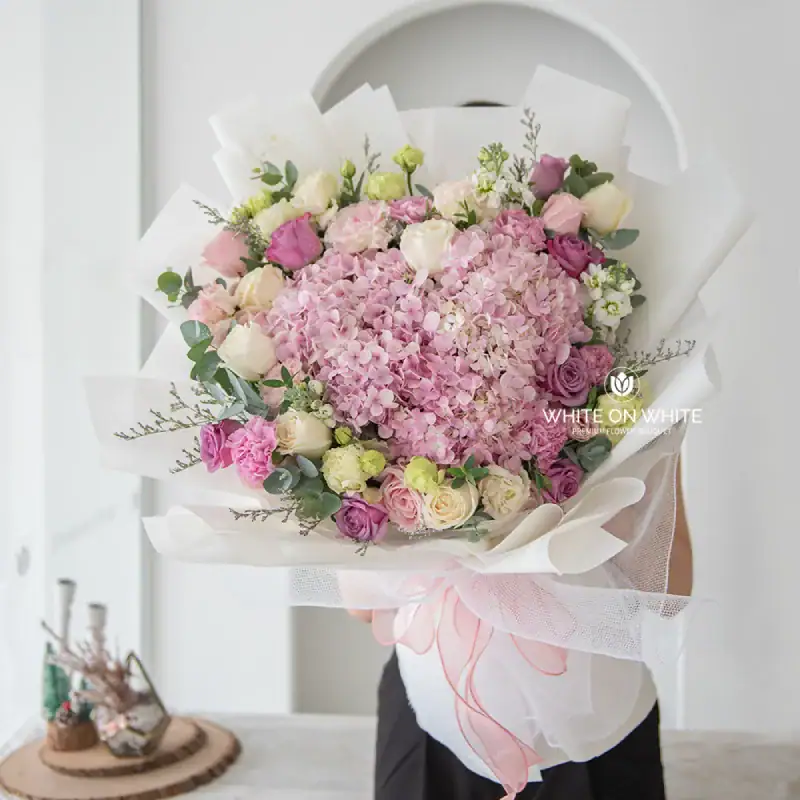 Big Love Bouquet, amazing pink flowers bouquet, flower for first date, ipoh florist, flower shop, flower shop ipoh, florist in kl, flower shop kl, lahad datu florist
