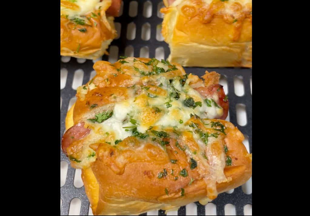 Mozzarella Garlic Sausage Sliders