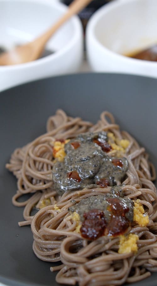 toss the noodle with sauce