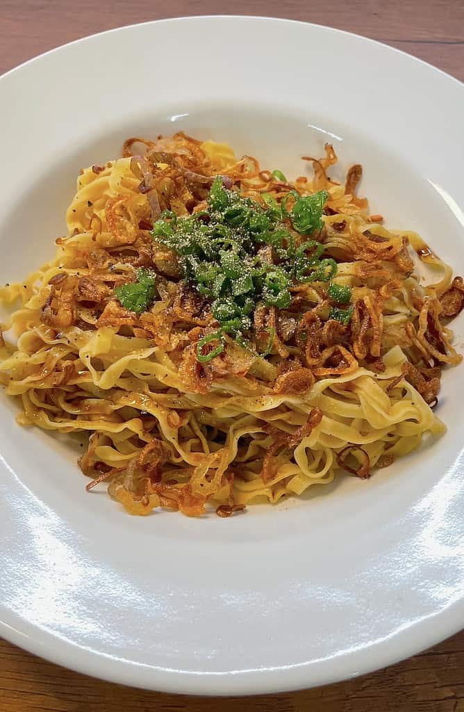 Shallot oil noodles