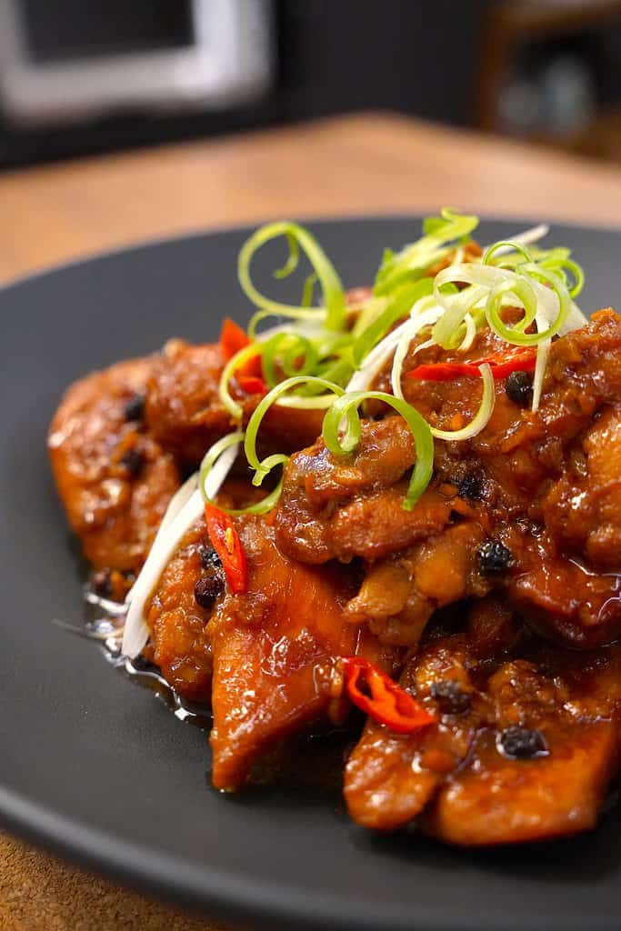 Vietnamese ginger chicken