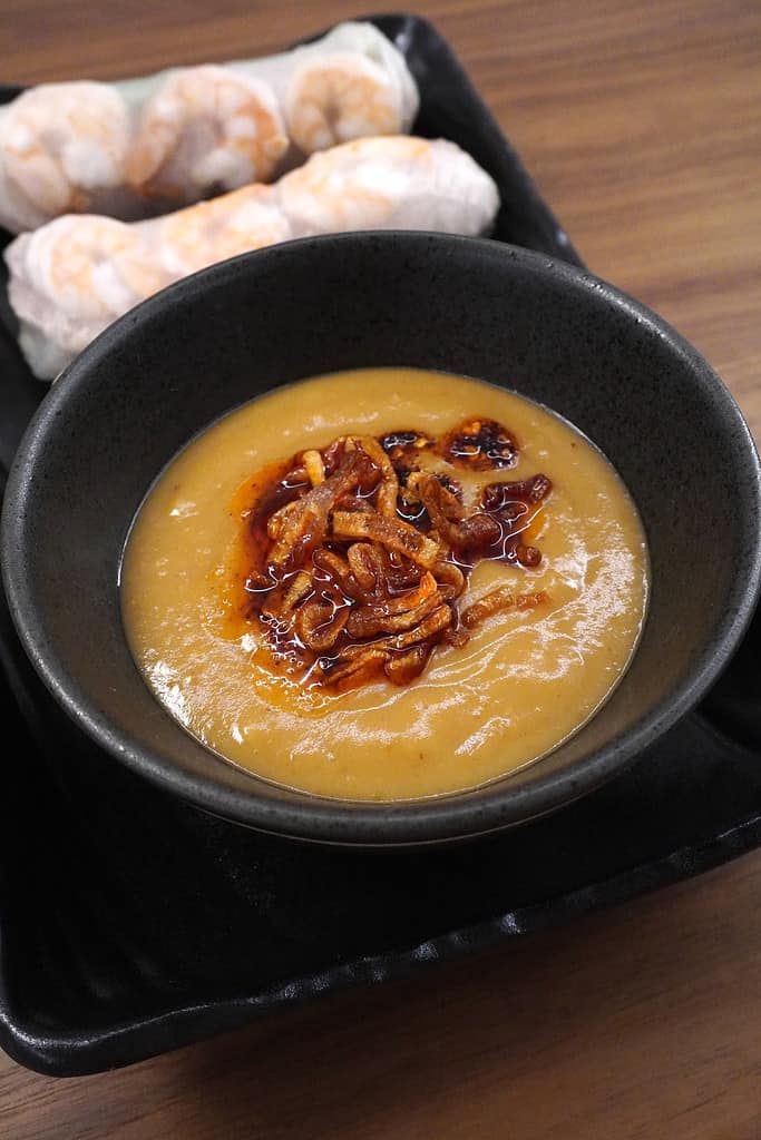 spring roll peanut butter sauce