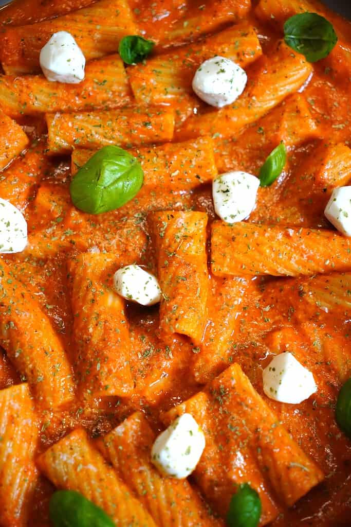 Creamy Rigatoni Pasta