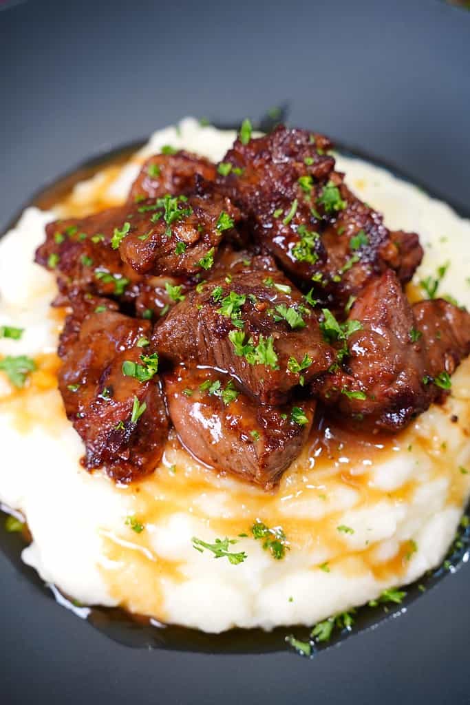 Steak Bites with Mashed Potatoes