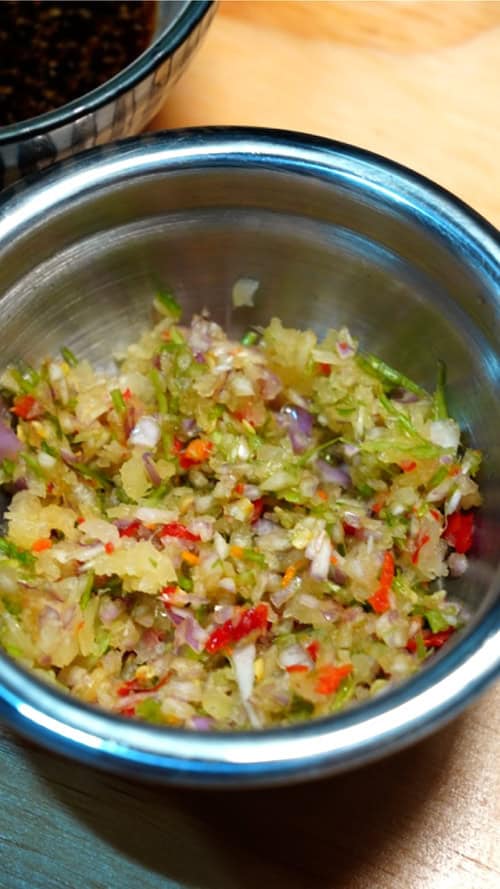 Shallot, Garlic, Chilies, Cilantro Blend