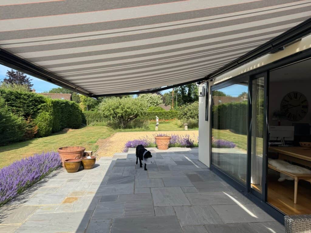 Weinor awning providing shade to pets in the summer