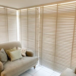 wood Venetian blinds to a family room in Medstead Alton Hampshire