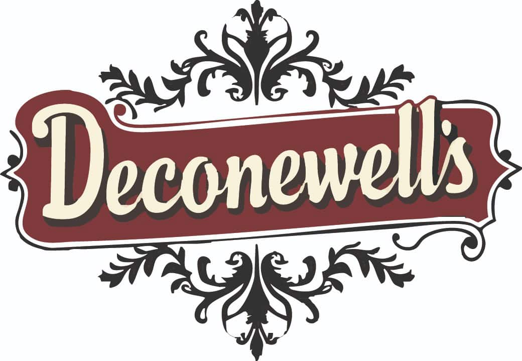 Deconewells logo de decoración vintage y moderna para muebles y hogar en tonos burdeos y beige. Diseño elegante con detalles ornamentales para decorar espacios con estilo clásico y contemporáneo.