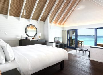 Dhoni Water villa