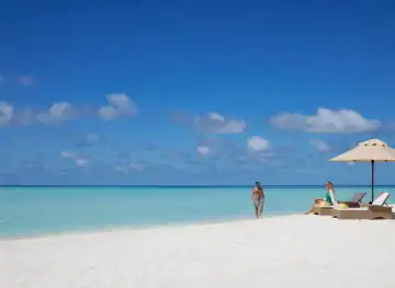 NH Maldives Kuda Rah Resort - Sandbank