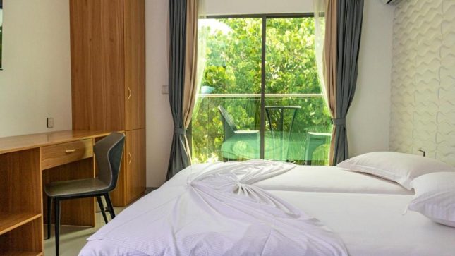 Deluxe Seaview
