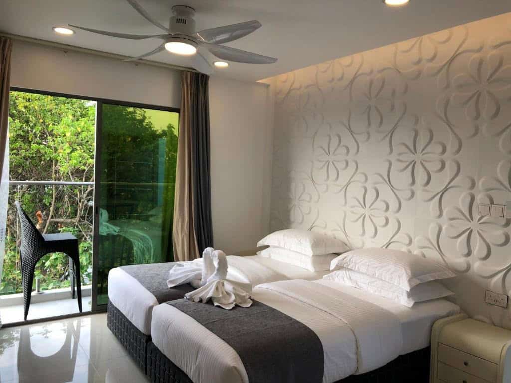 Deluxe Seaview
