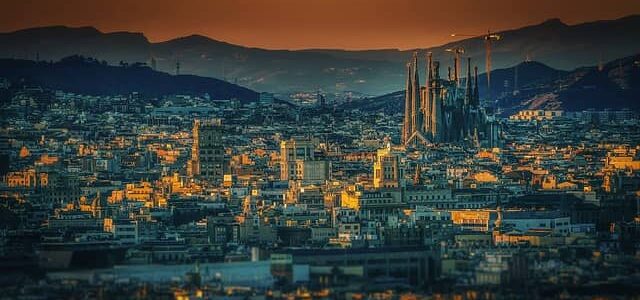 Los criterios del ayuntamiento de Barcelona para instalar los aparatos exteriores de aire acondicionado Los criterios del ayuntamiento de Barcelona para instalar los aparatos exteriores de aire acondicionado