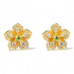 LILY Classic Yellow Gold Pair Earrings with Peridot Stud