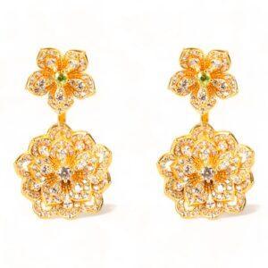 DAHLIA Classic Yellow Gold Statement Earrings with Peridot Stud