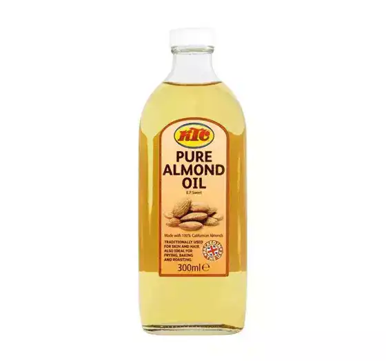 Reines Mandelöl in Flasche, asiatischer Lebensmittel Online-Shop.