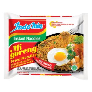 Asiatischer Instant Nudelbeutel mit Ei und Gemüse, asiatische Lebensmittel Online-Shop.