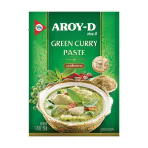 Asiatischer Lebensmittelladen - Green Curry Paste, authentisch thailändisches Curry Gewürz.