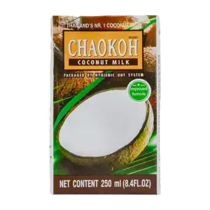 Asiatische Lebensmittel Online-Shop, Kokosmilch in Packung.