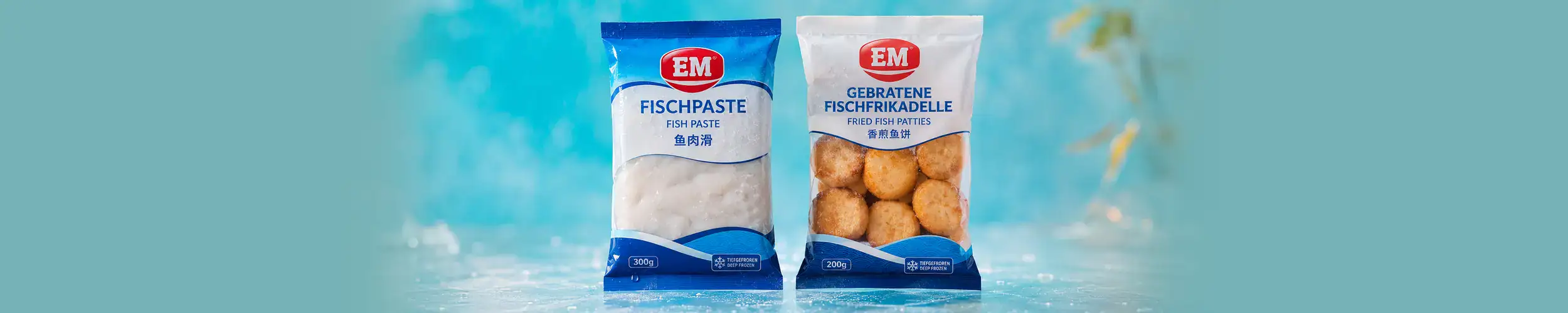 Asiatische Lebensmittel Online-Shop, Fischpaste und Fischbällchen in Verpackung.