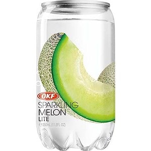 Erfrischende Melone in Wasserflasche, asiatischer Lebensmittelladen.