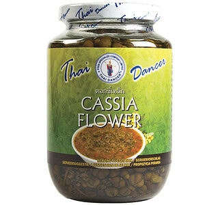 Asiatische Lebensmittel Online-Shop. Cassia Flower Gewürz im Glas.