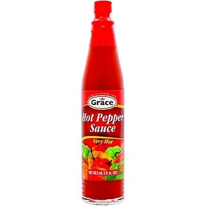 Asiatische Hot Pepper Sauce im Flaschenformat für scharfe Gerichte.