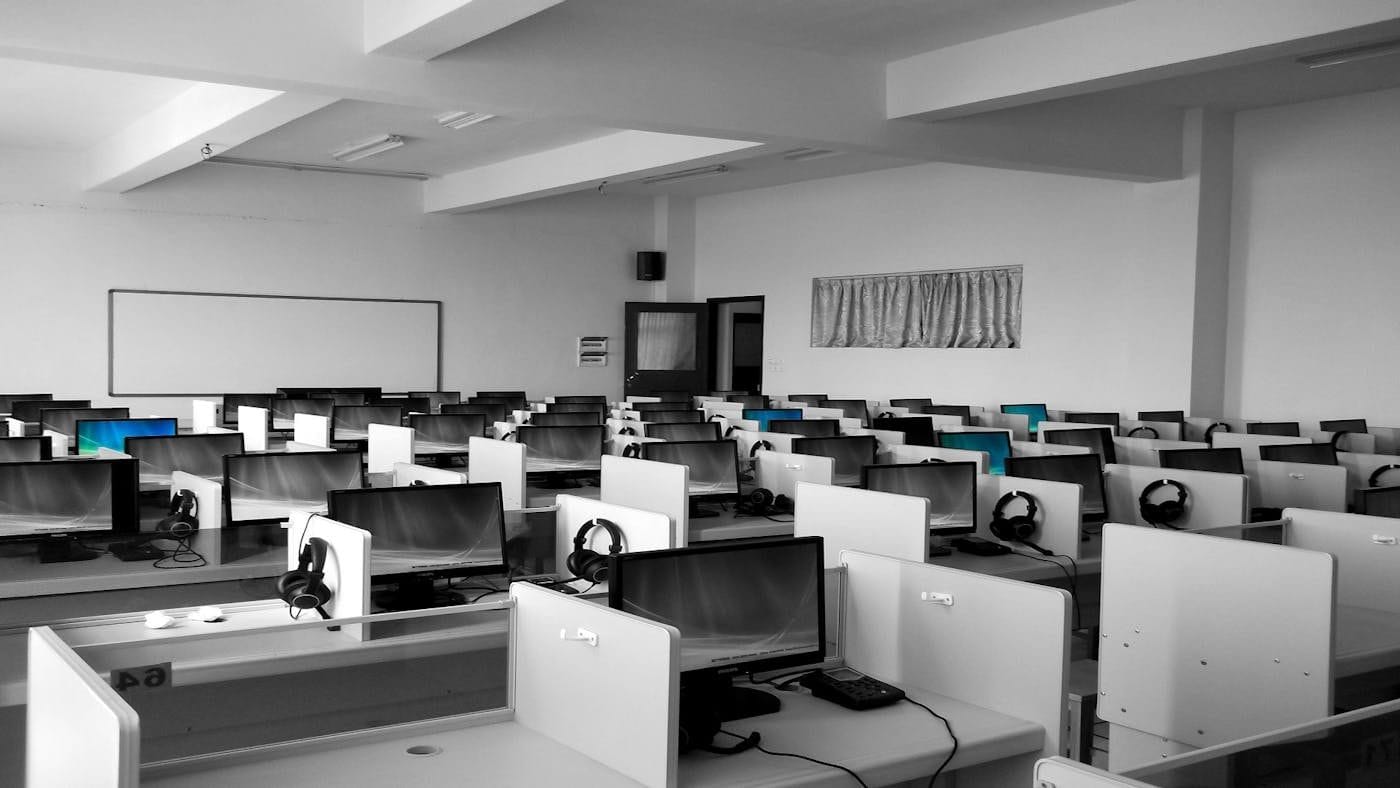 Équipe PME en réunion à Terrebonne – assurance entreprise Assur360