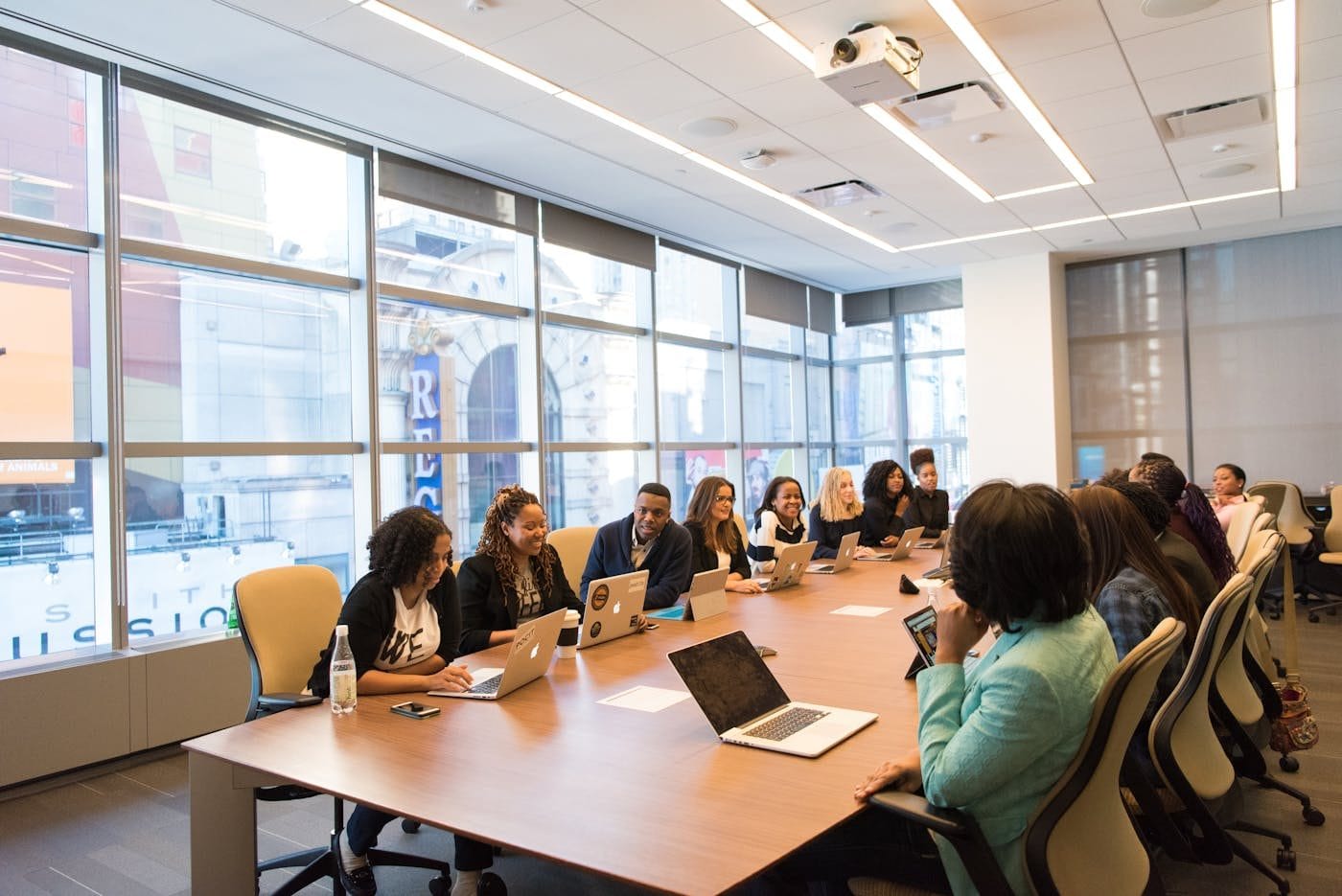 Équipe PME en réunion à Trois-Rivières – assurance entreprise Assur360