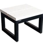 Panca Harvia Solide La sauna Harvia Solide combina design moderno e materiali naturali per creare un’esperienza di relax esclusiva. Realizzata con pannelli in legno chiaro e dettagli in nero opaco, offre un’atmosfera elegante e contemporanea. Dotata di panche ergonomiche e una porta in vetro temperato, garantisce comfort e durata. Ideale per chi cerca una sauna di alta qualità con un’estetica raffinata