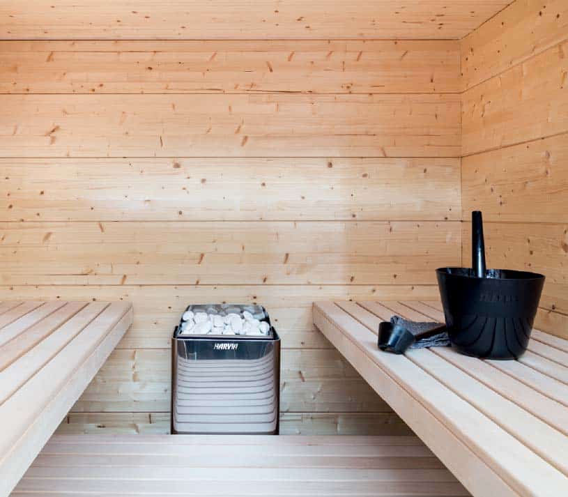 Sauna Olympus di Harvia: design spazioso ed elegante, materiali di alta qualità e dettagli ergonomici per un’esperienza di relax esclusiva e professionale.