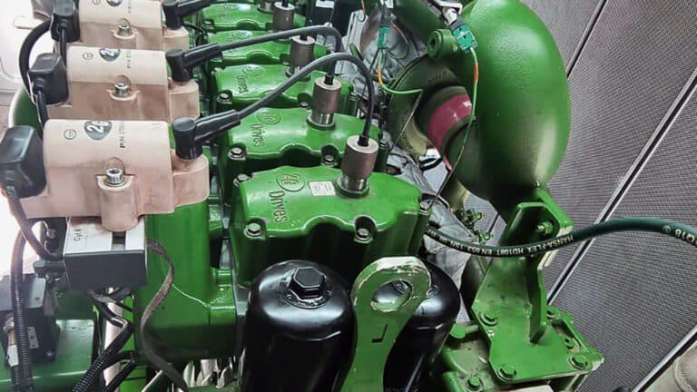 Manutenção em motogerador de biogás