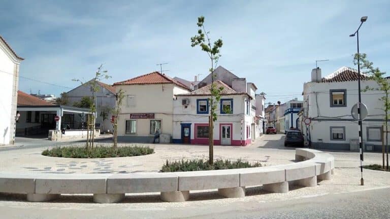 Conclusão de Requalificação na Praça 1.º de Maio e Largo do Guitarrista