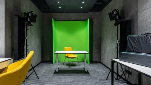 green screen studio lighting