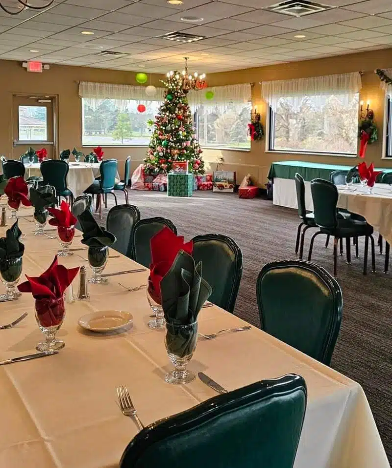 myers room decorated for christmas