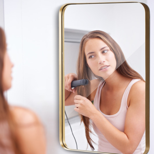 Wall-Mounted Rectangular Mirror with Metal Frame Rounded Corners