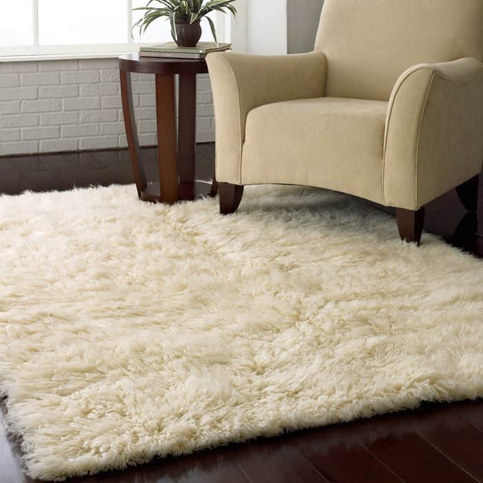Handmade 4 x 6 Natural Wool Flokati Area Rug