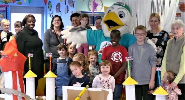 Children build replica pier – Blue Peter-style!