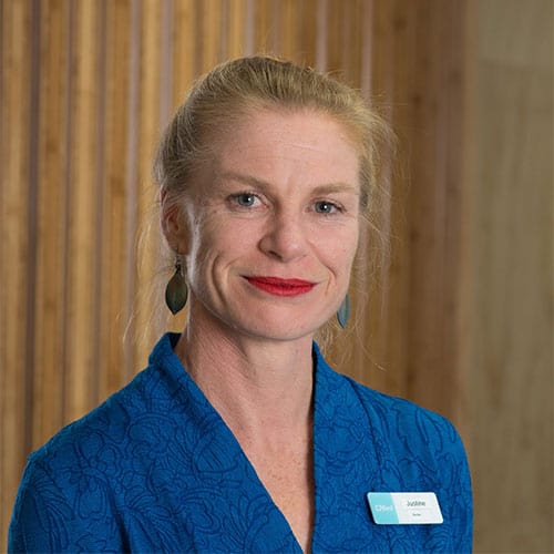 Justine-Lancaster-Headshot