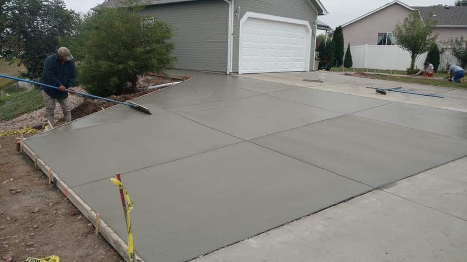 Concrete driveway installation Colorado Springs - professional contractors pouring new driveway