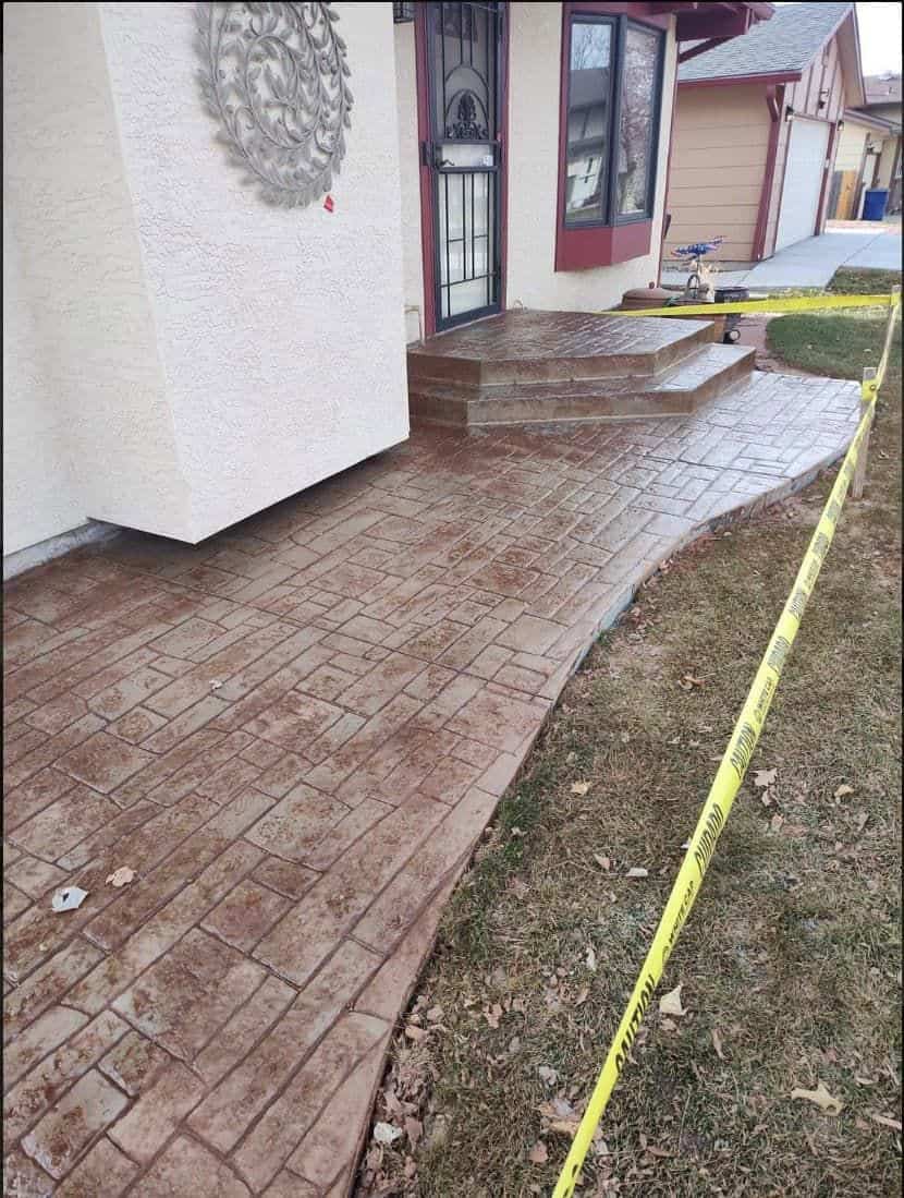 Running brick stamped concrete pattern