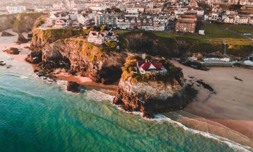 Newquay Holiday Guide
