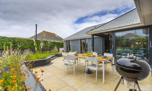 Dolphins Beach Retreat