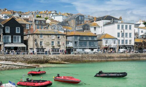 Dog-friendly pubs and restaurants in St Ives