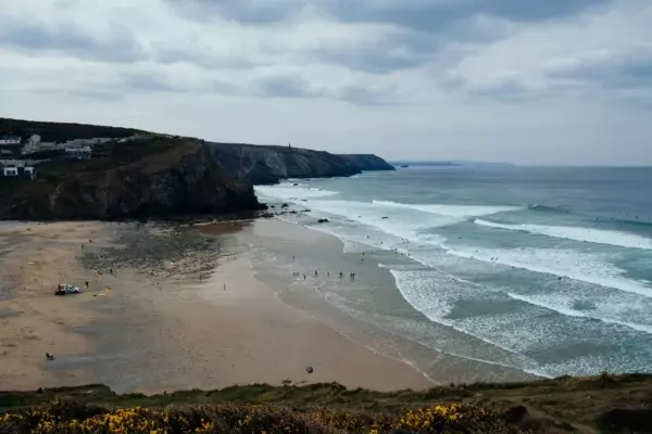 Porthtowan beach nick-seagrave-unsplash