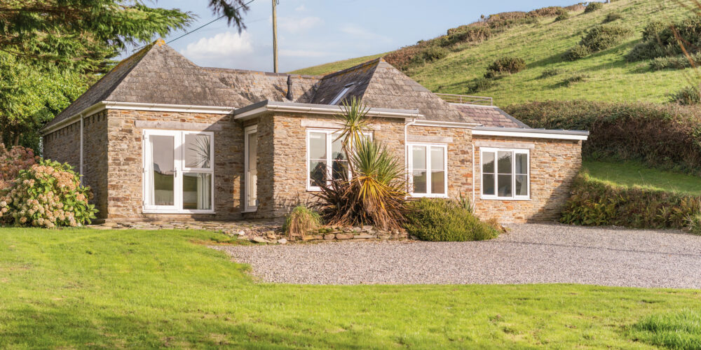 Holiday cottage near Watergate Bay (Stable Cottage)